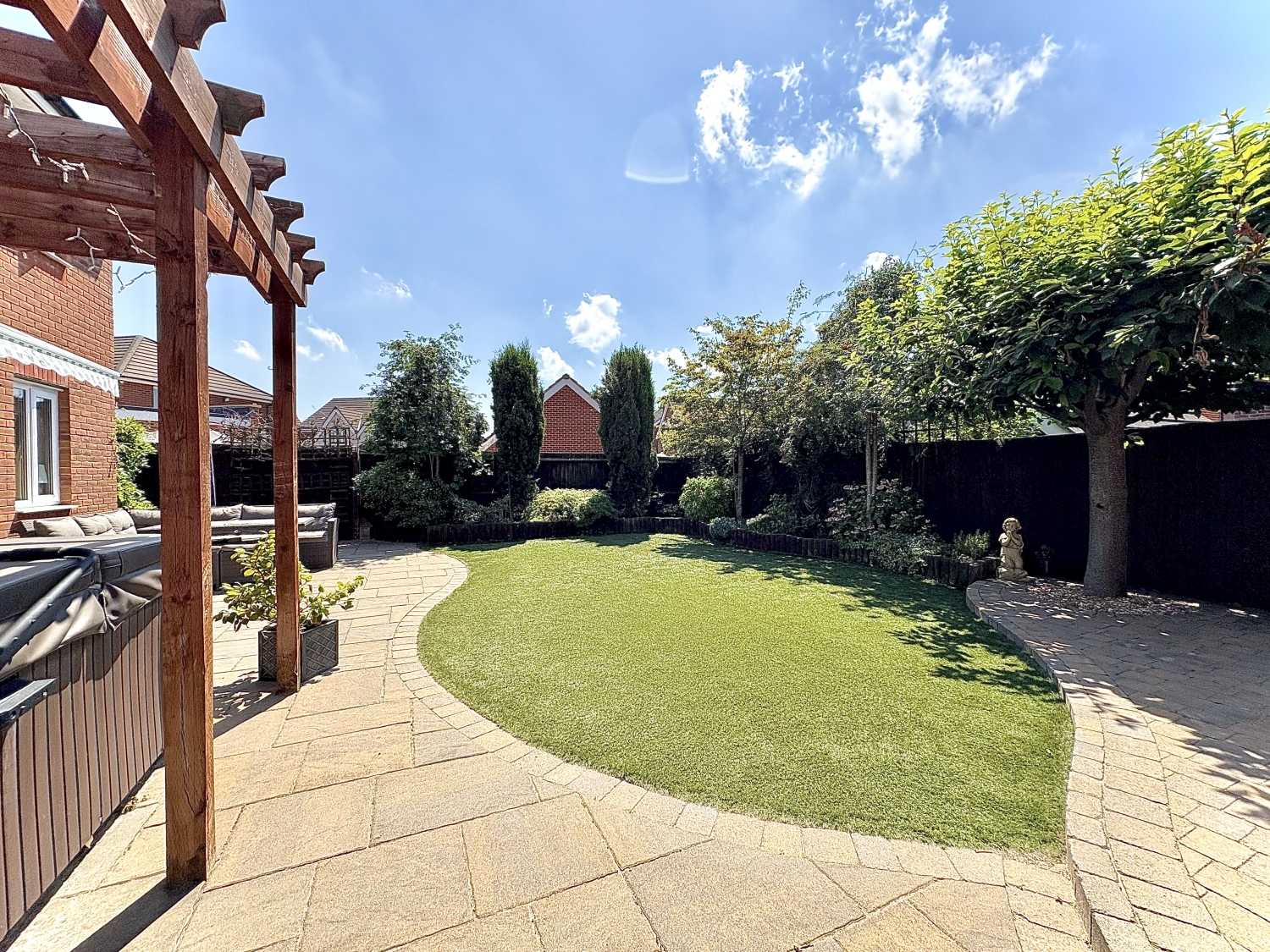 Himley Close, Bilston, WV14 0LJ
