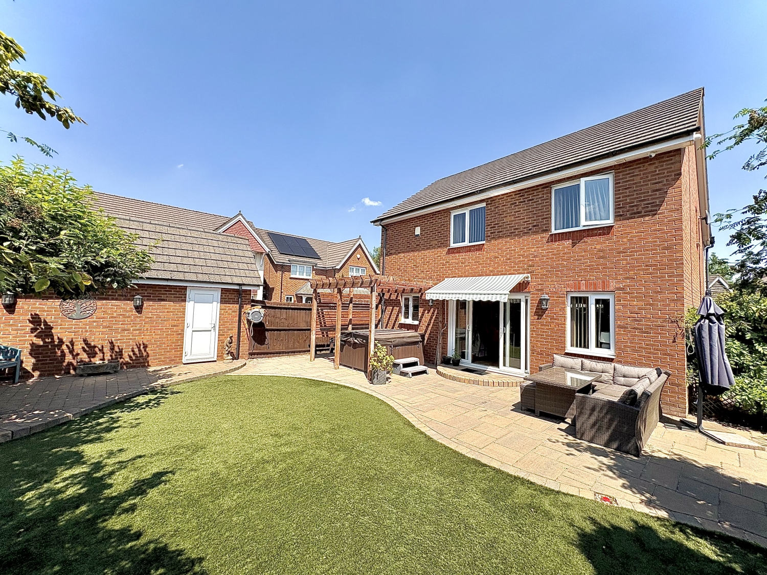 Himley Close, Bilston, WV14 0LJ
