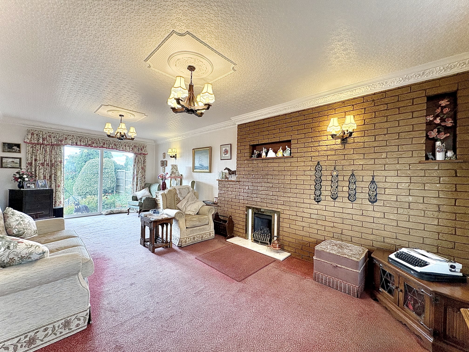 Holloway Street, UPPER GORNAL, DY3 2EA