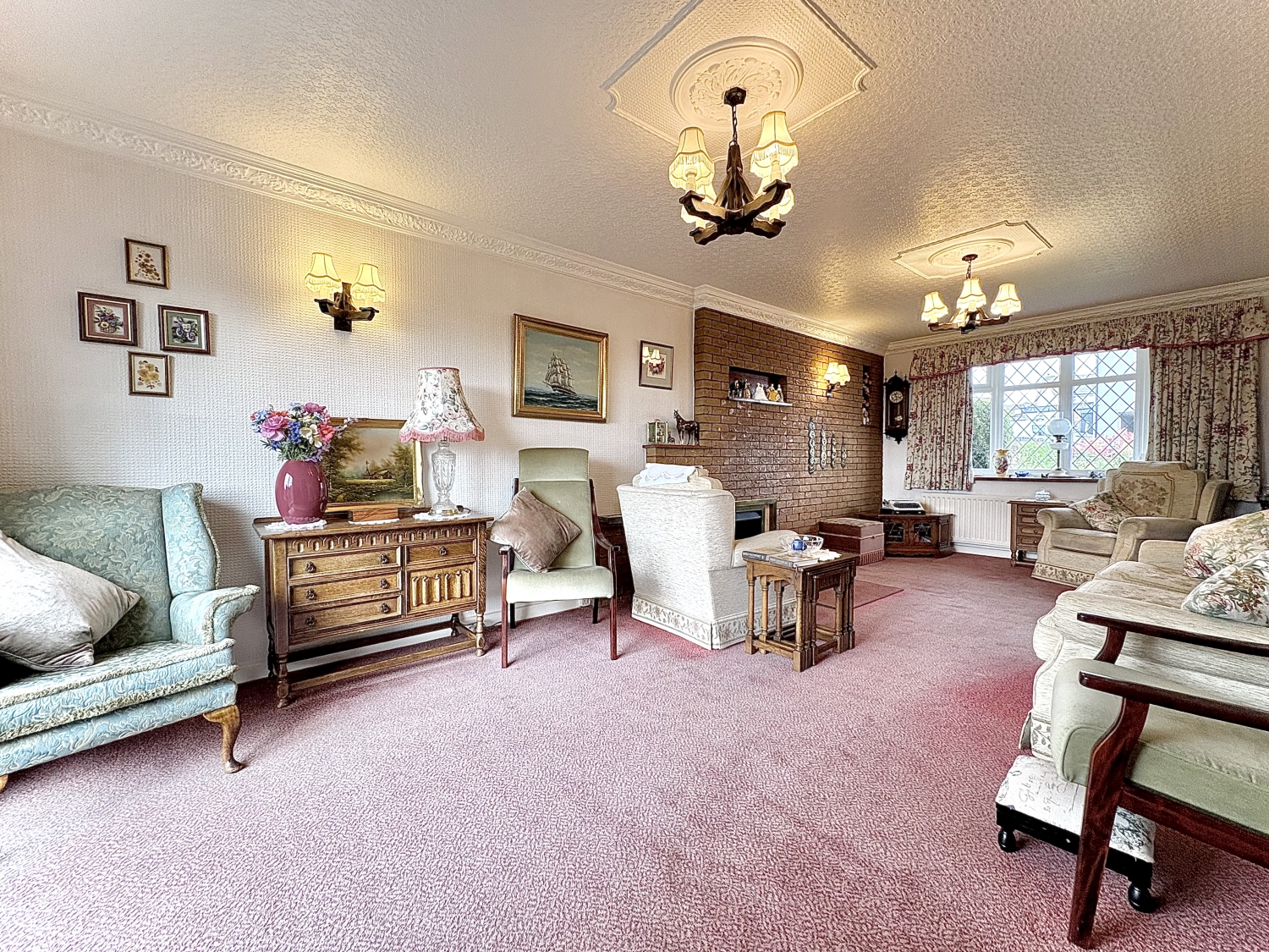 Holloway Street, UPPER GORNAL, DY3 2EA