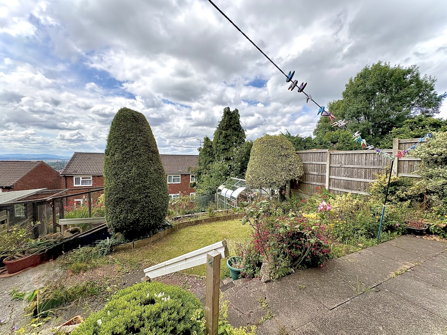 Holloway Street, UPPER GORNAL, DY3 2EA