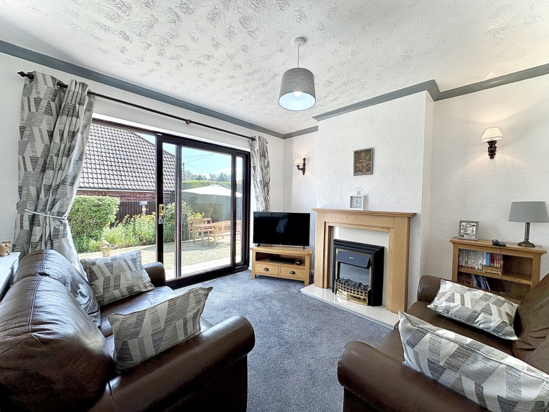 Dovedale Road, ETTINGSHALL PARK, WV4 6RE