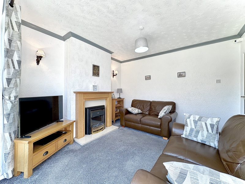 Dovedale Road, ETTINGSHALL PARK, WV4 6RE