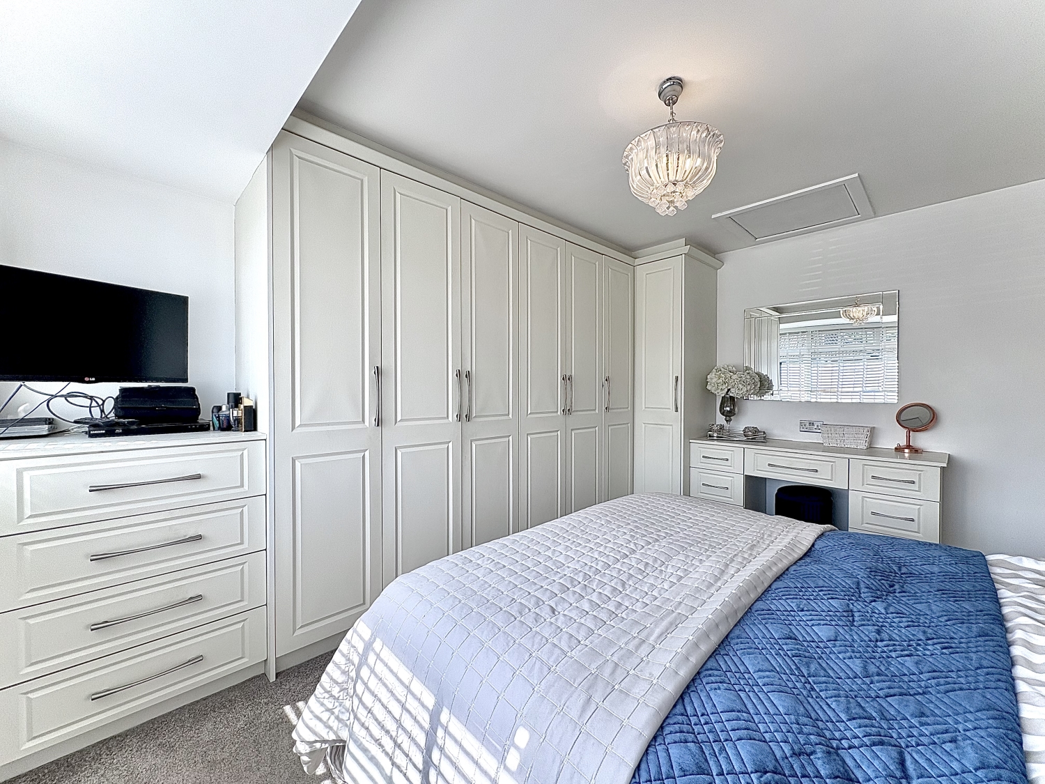 Caswell Road, SEDGLEY, DY3 3TE