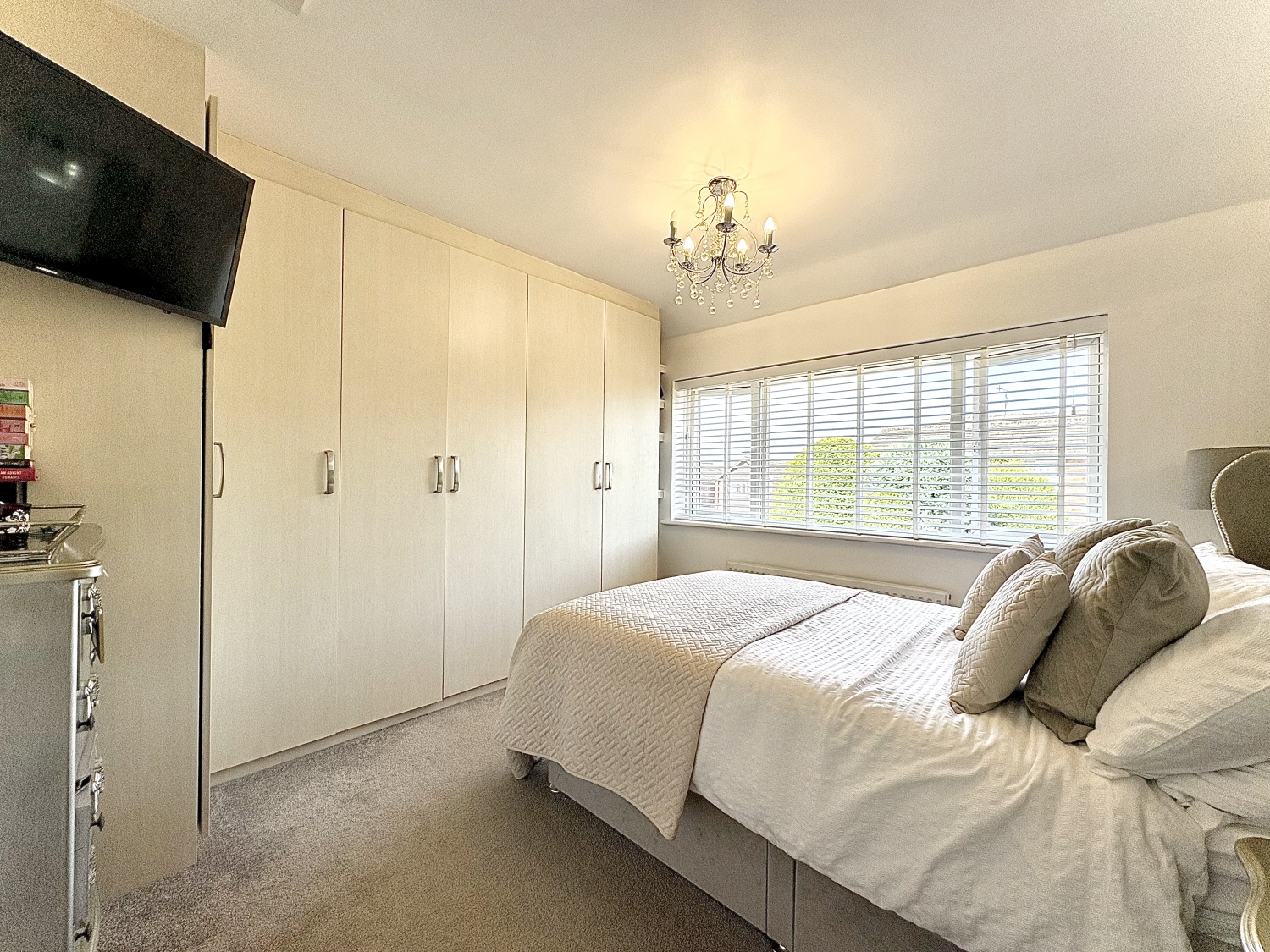 Caswell Road, SEDGLEY, DY3 3TE
