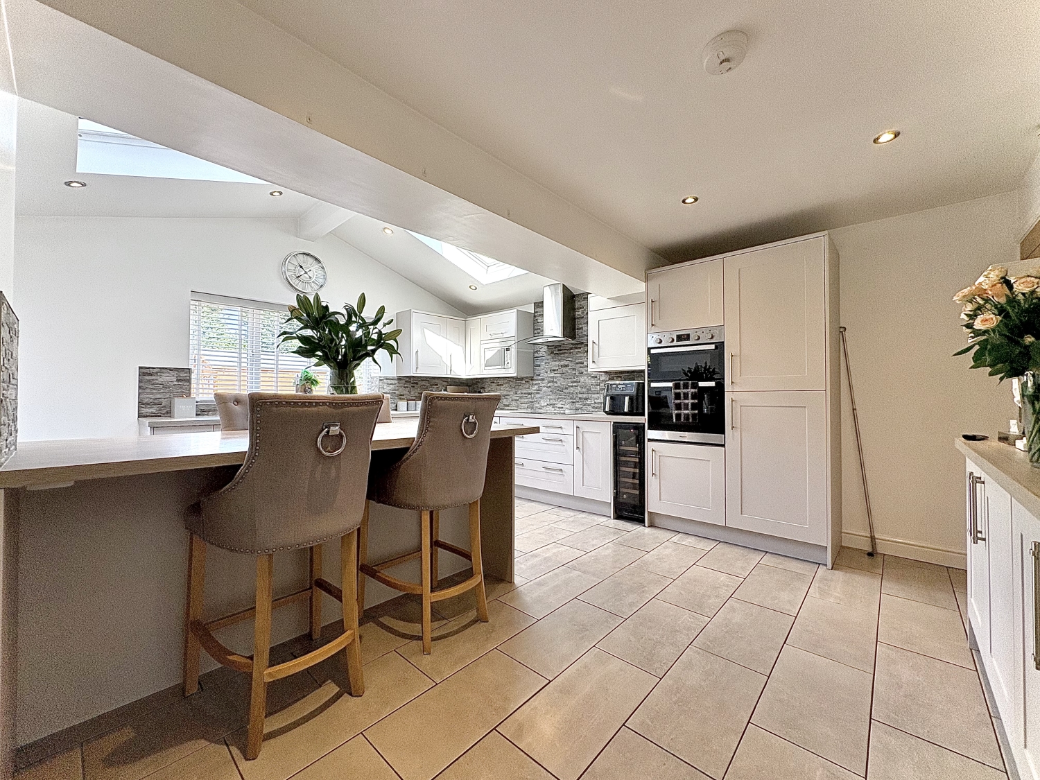 Caswell Road, SEDGLEY, DY3 3TE