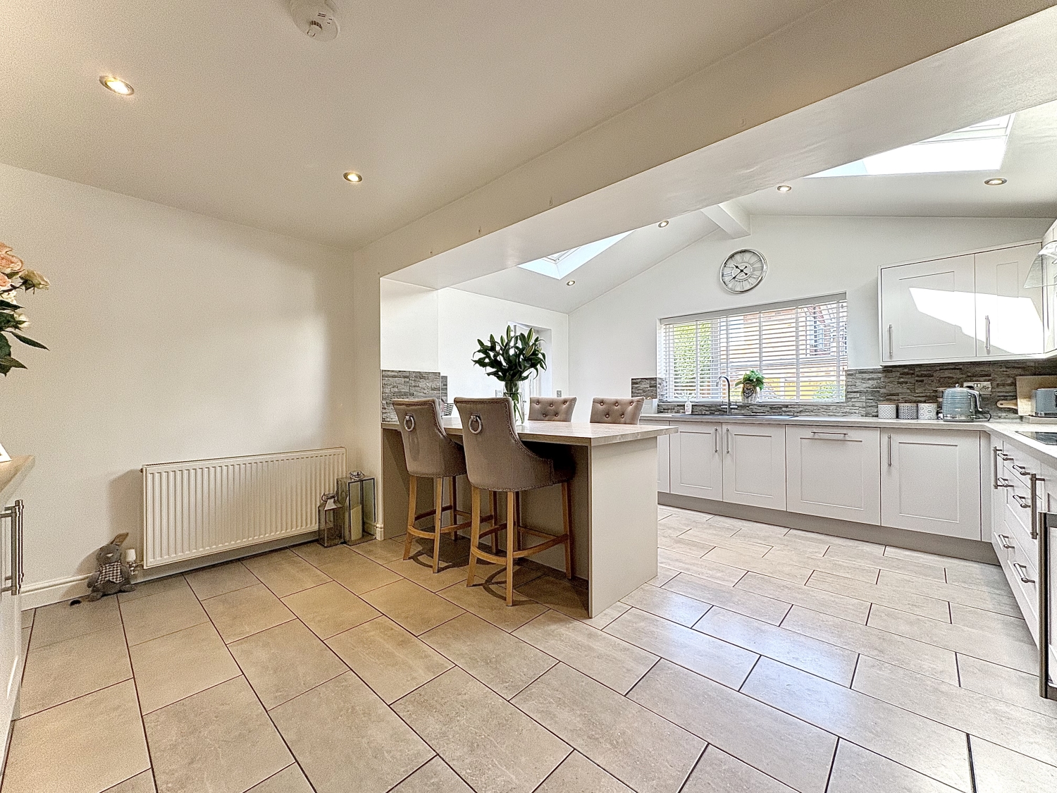 Caswell Road, SEDGLEY, DY3 3TE