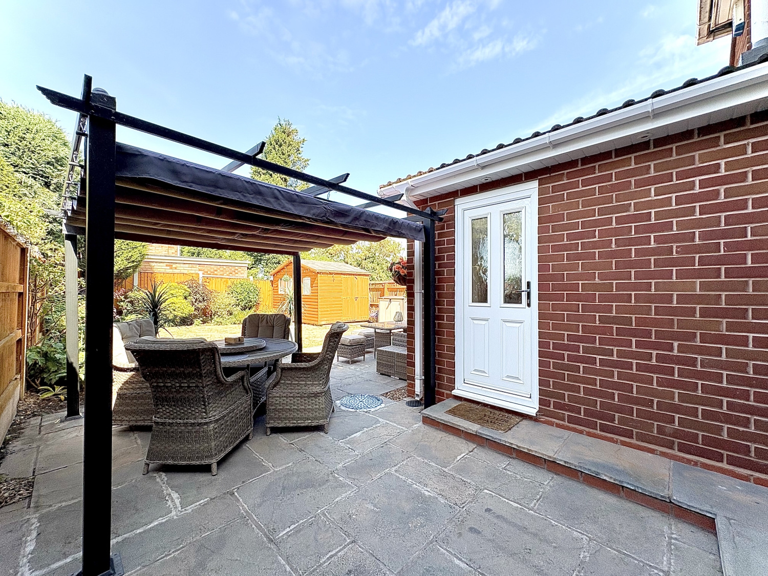 Caswell Road, SEDGLEY, DY3 3TE