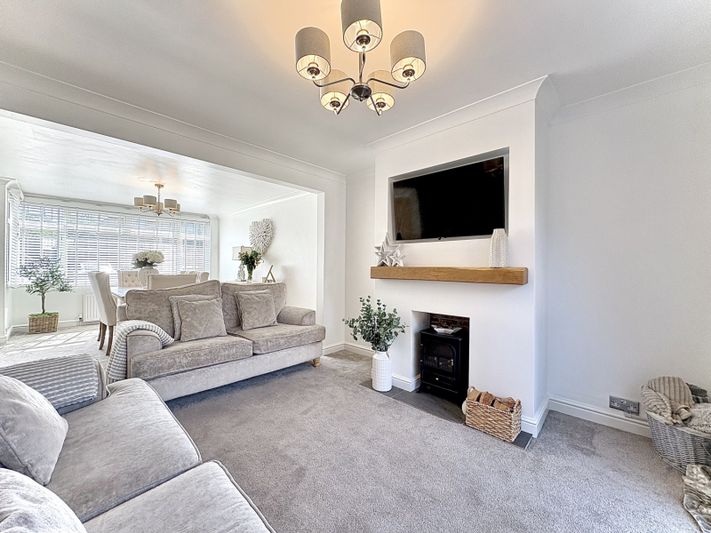 Caswell Road, SEDGLEY, DY3 3TE