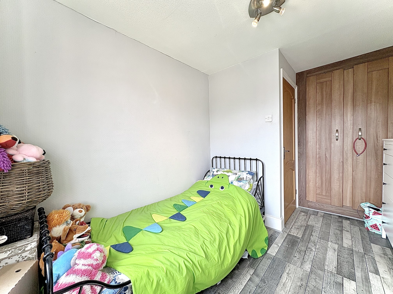 Fullwoods End, COSELEY, WV14 9NX