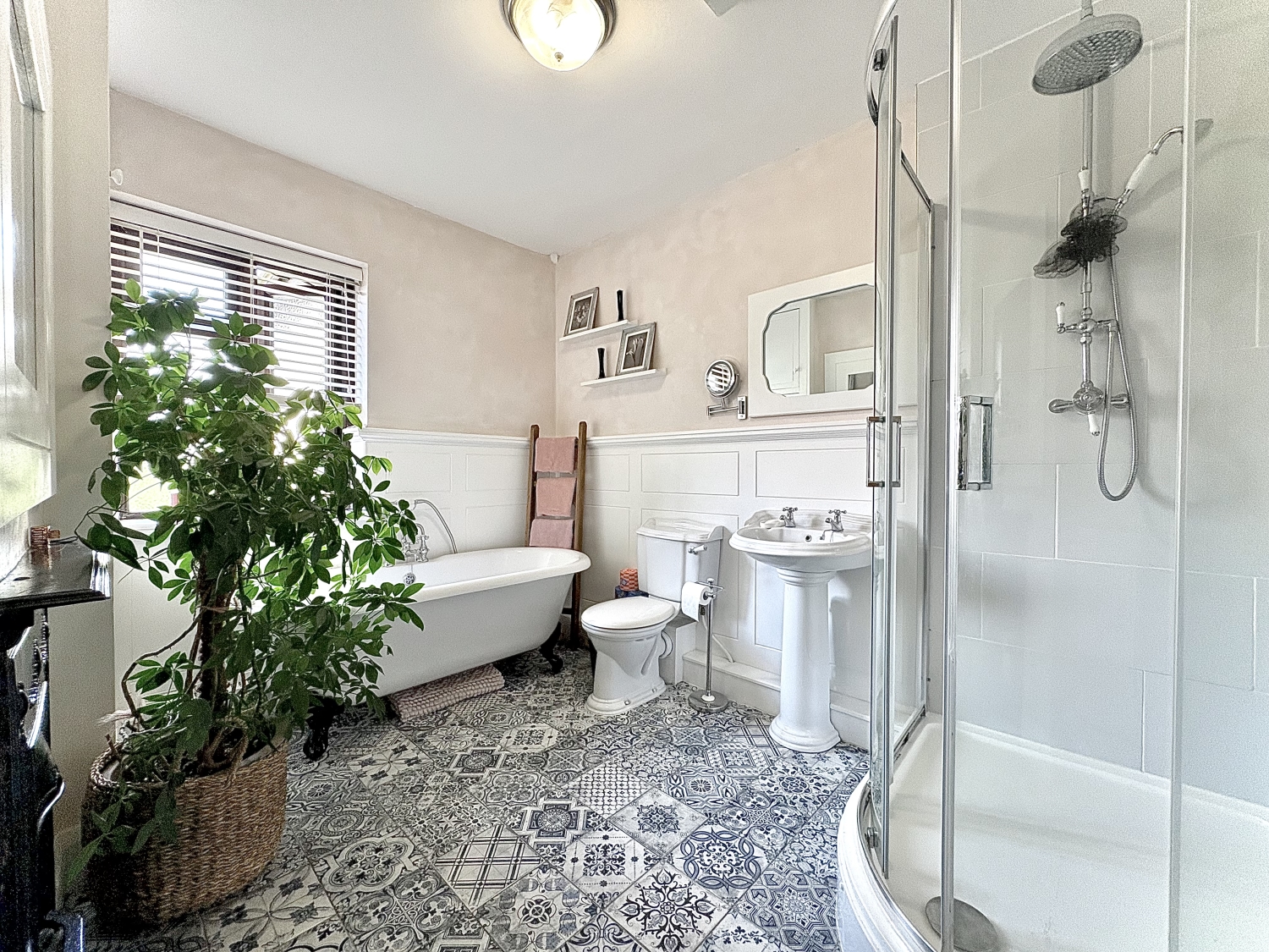 Fullwoods End, COSELEY, WV14 9NX