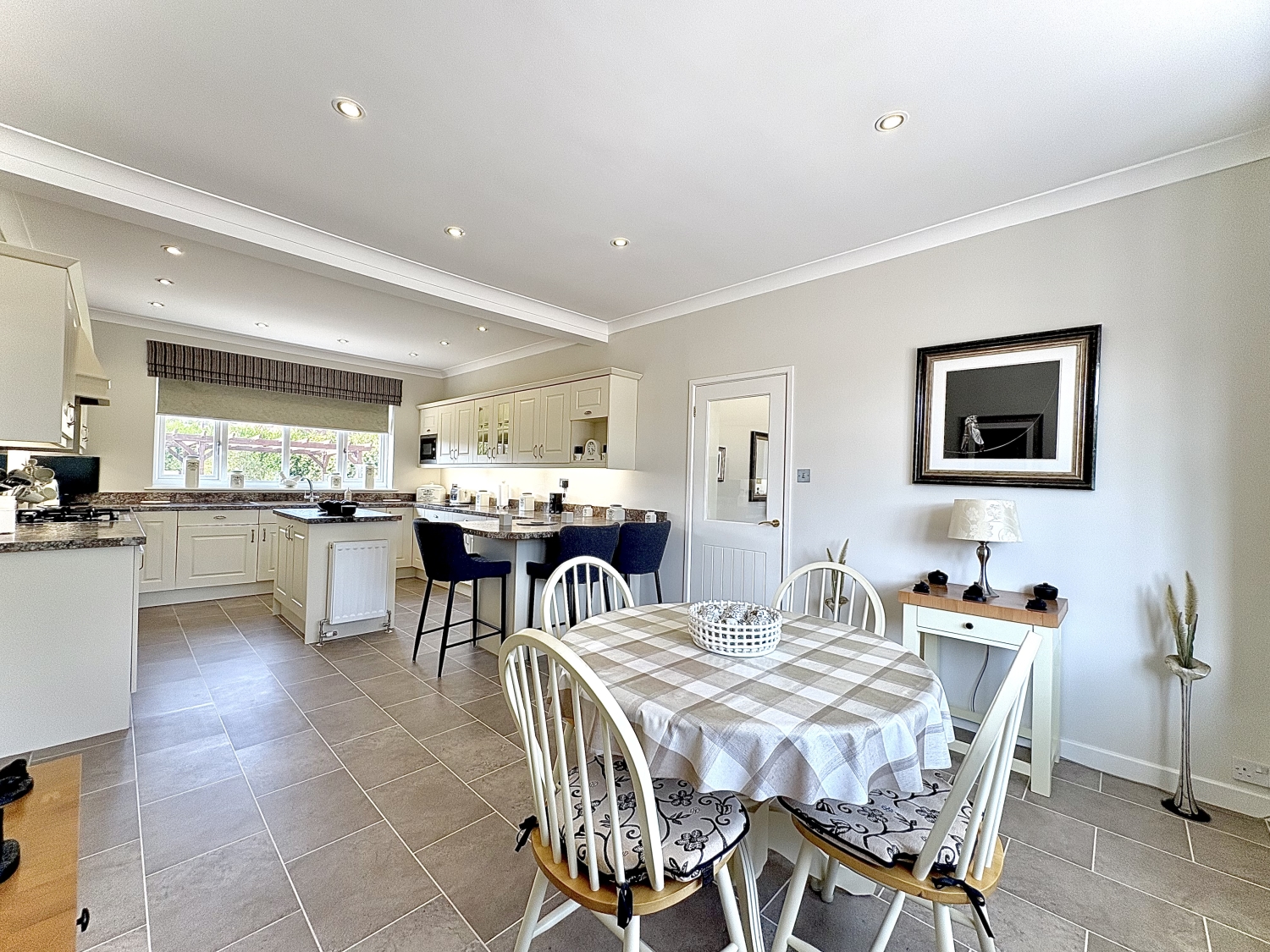 The Straits, LOWER GORNAL, DY3 3BH