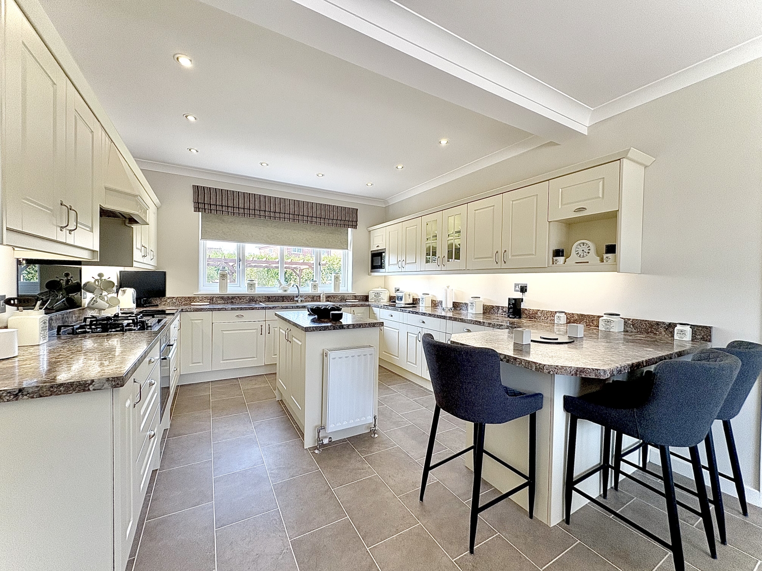 The Straits, LOWER GORNAL, DY3 3BH
