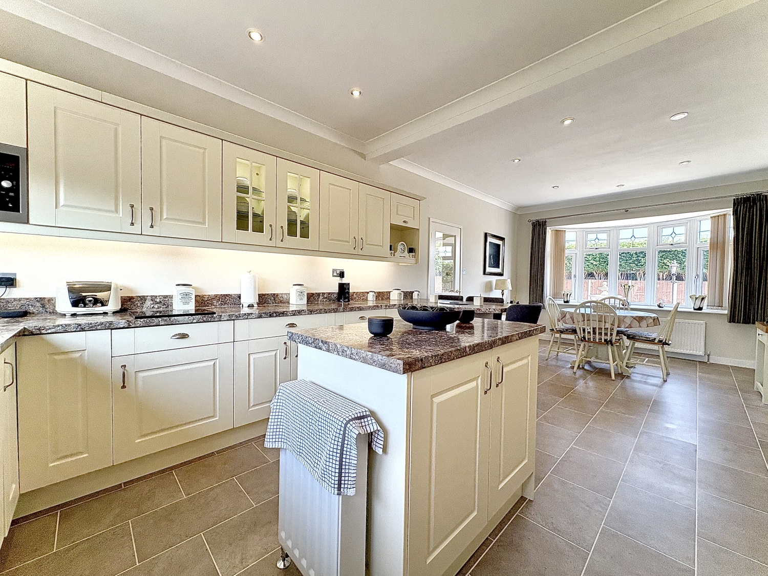 The Straits, LOWER GORNAL, DY3 3BH