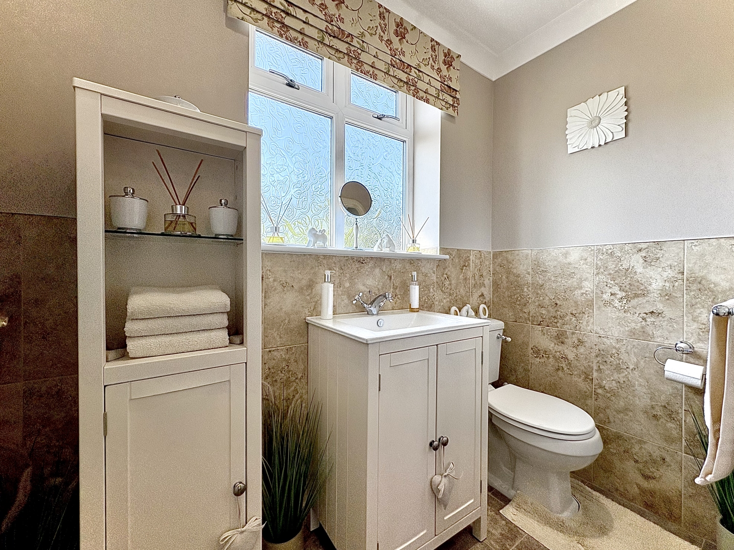 The Straits, LOWER GORNAL, DY3 3BH
