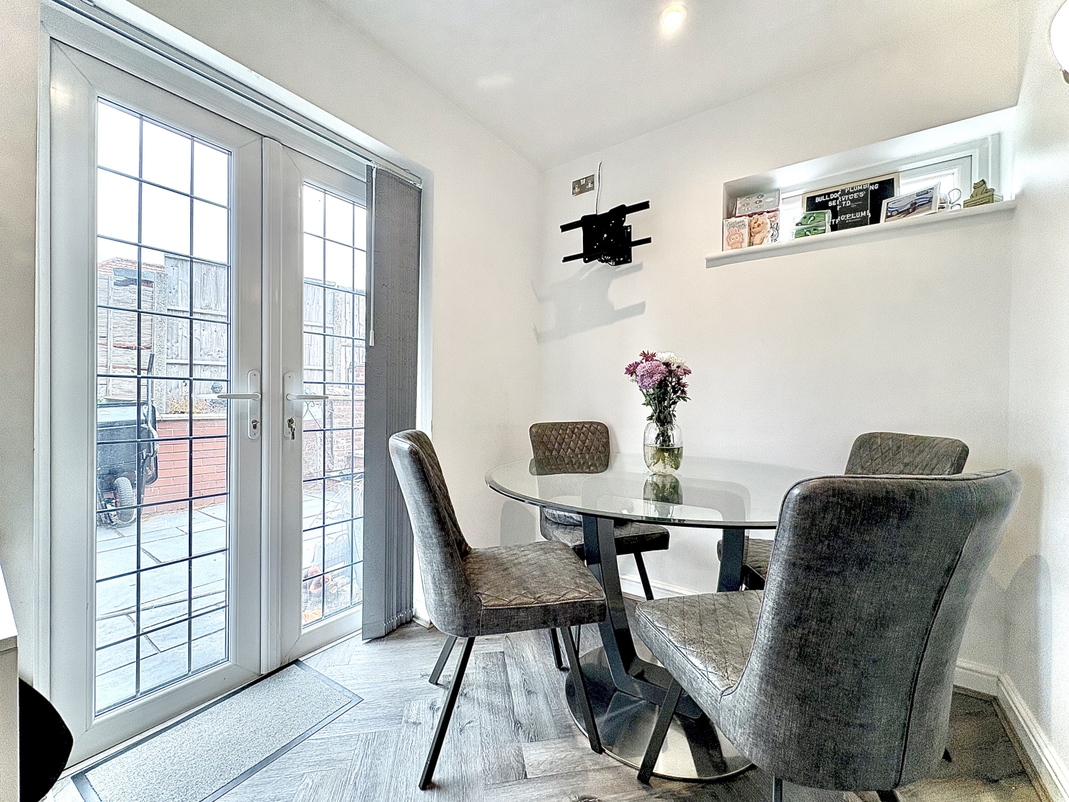 Ivyhouse Lane, COSELEY, WV14