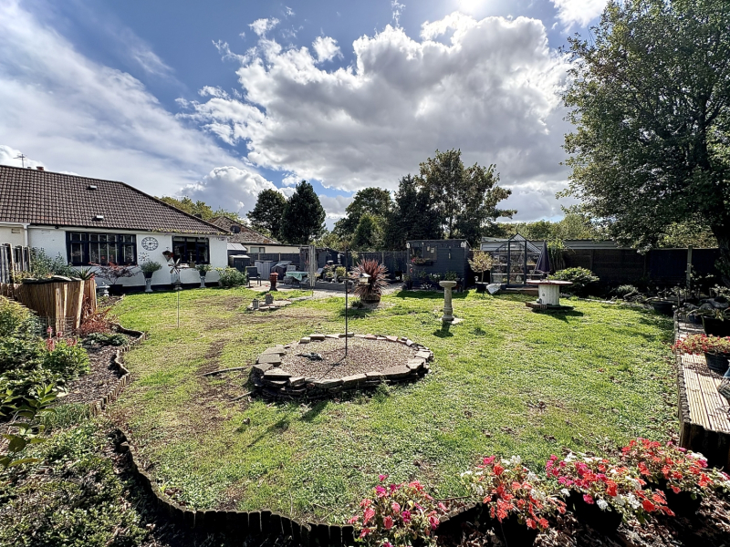 Moorcroft, Bilston, WV14
