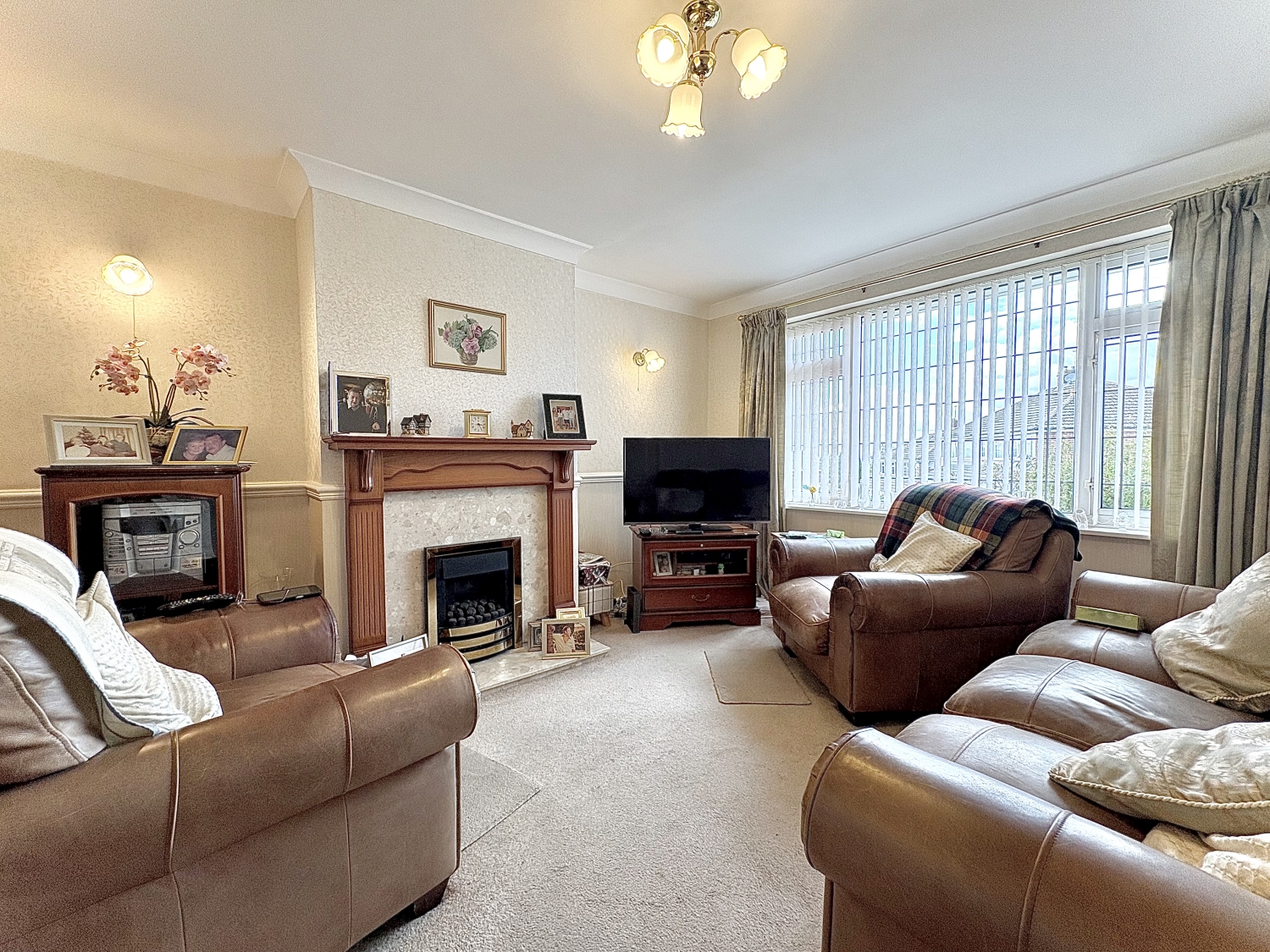 London Heights, Dudley, DY1