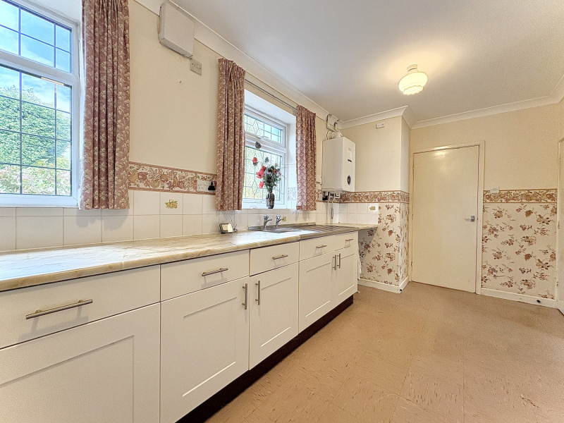 Valley Road, Upper Gornal, DY3