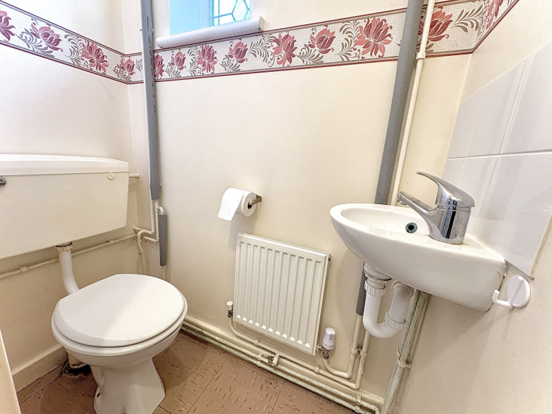 Valley Road, Upper Gornal, DY3