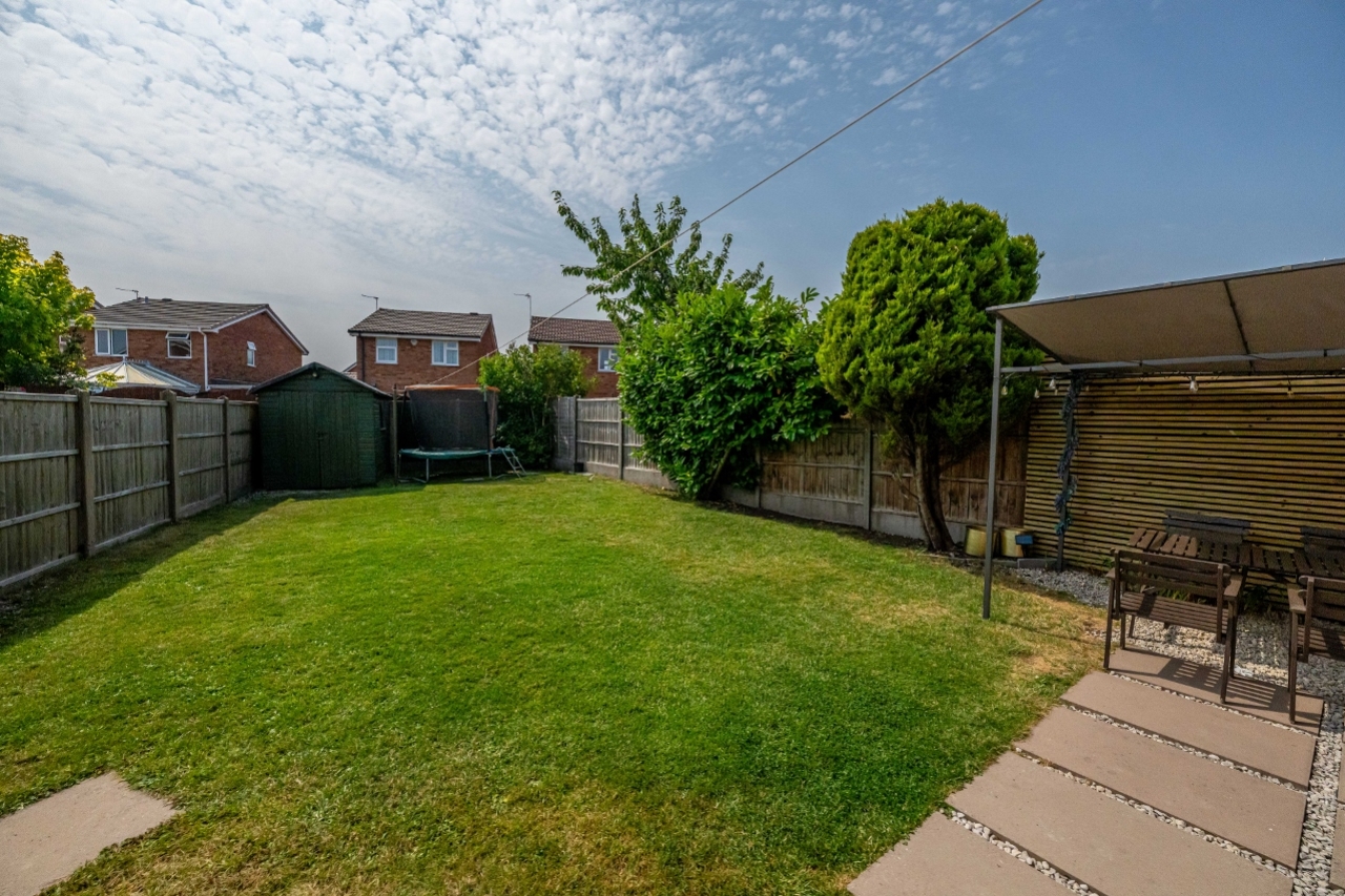 Cheswick Close, Willenhall, West Midlands, WV13