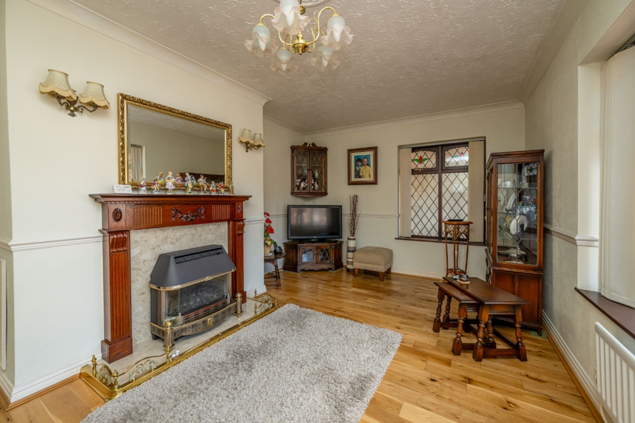 Raymond Gardens, Wolverhampton, West Midlands, WV11