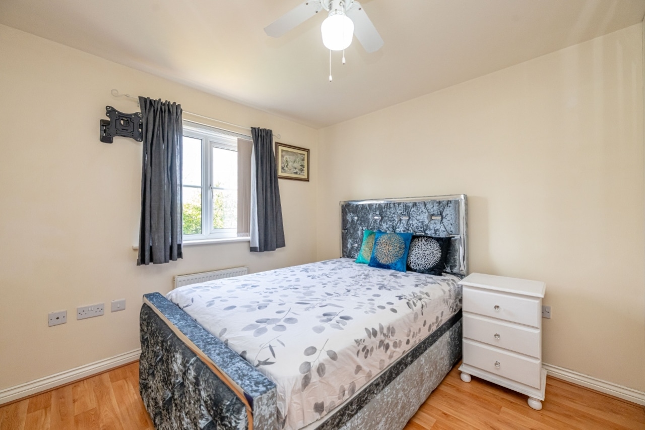 Willow Grove, Willenhall