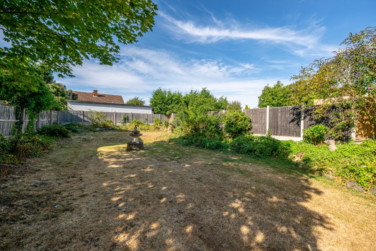 Uplands Grove, Willenhall, West Midlands, WV13