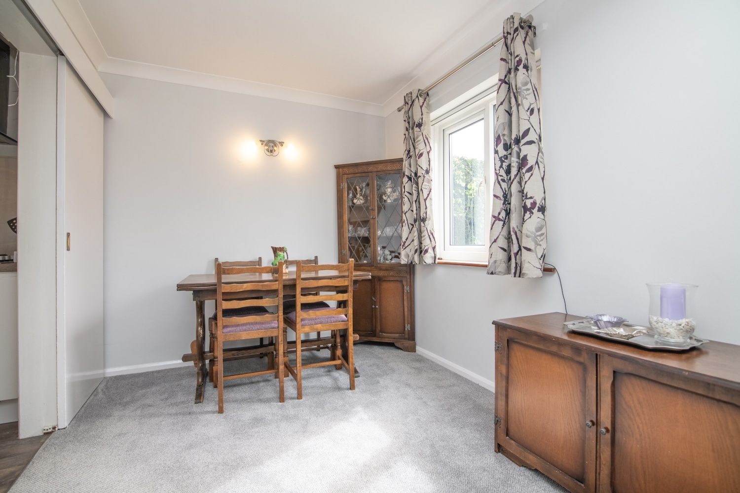 Lea Green Avenue, FOXYARDS, TIPTON, DY4 8AT