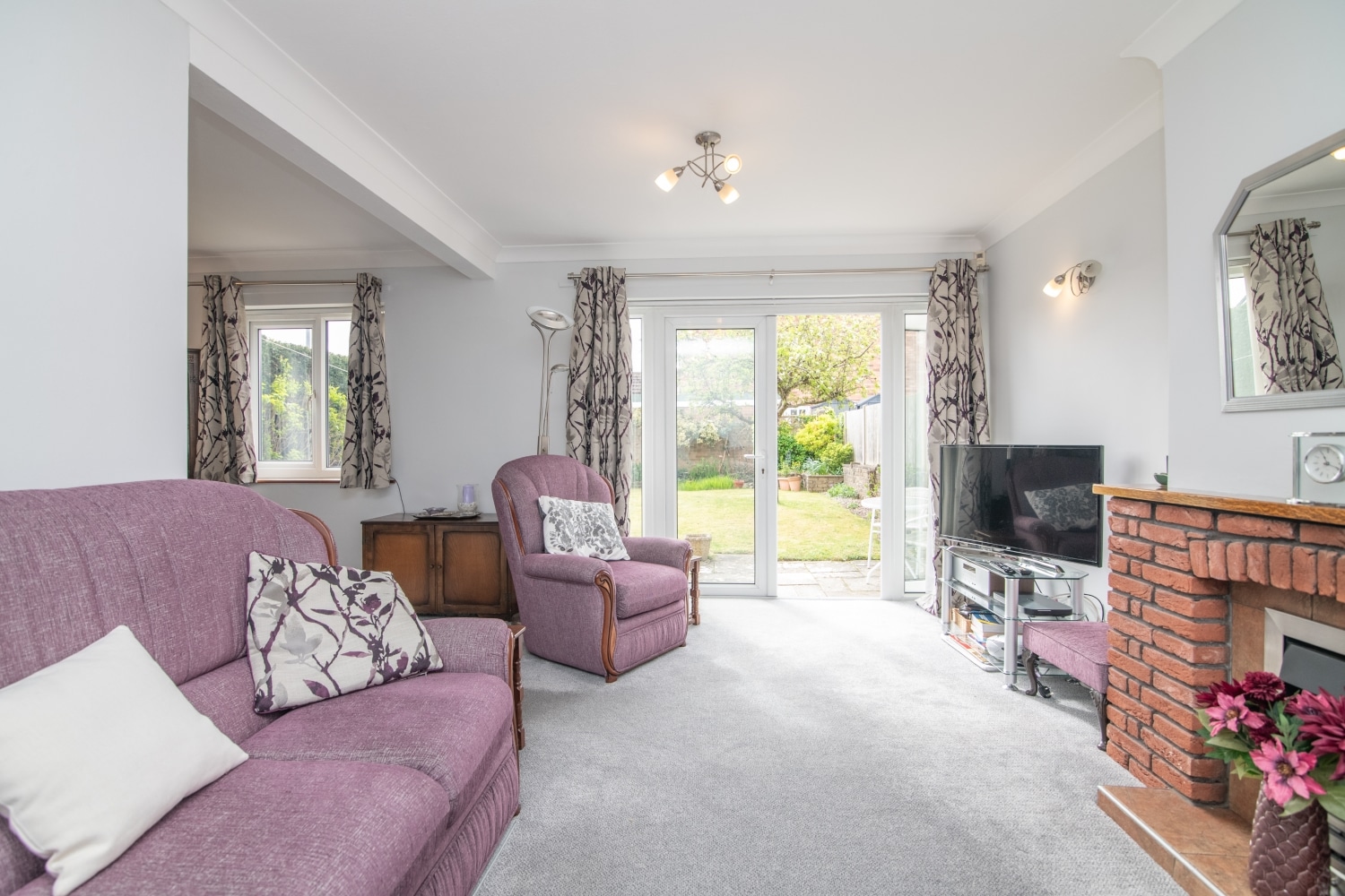 Lea Green Avenue, FOXYARDS, TIPTON, DY4 8AT