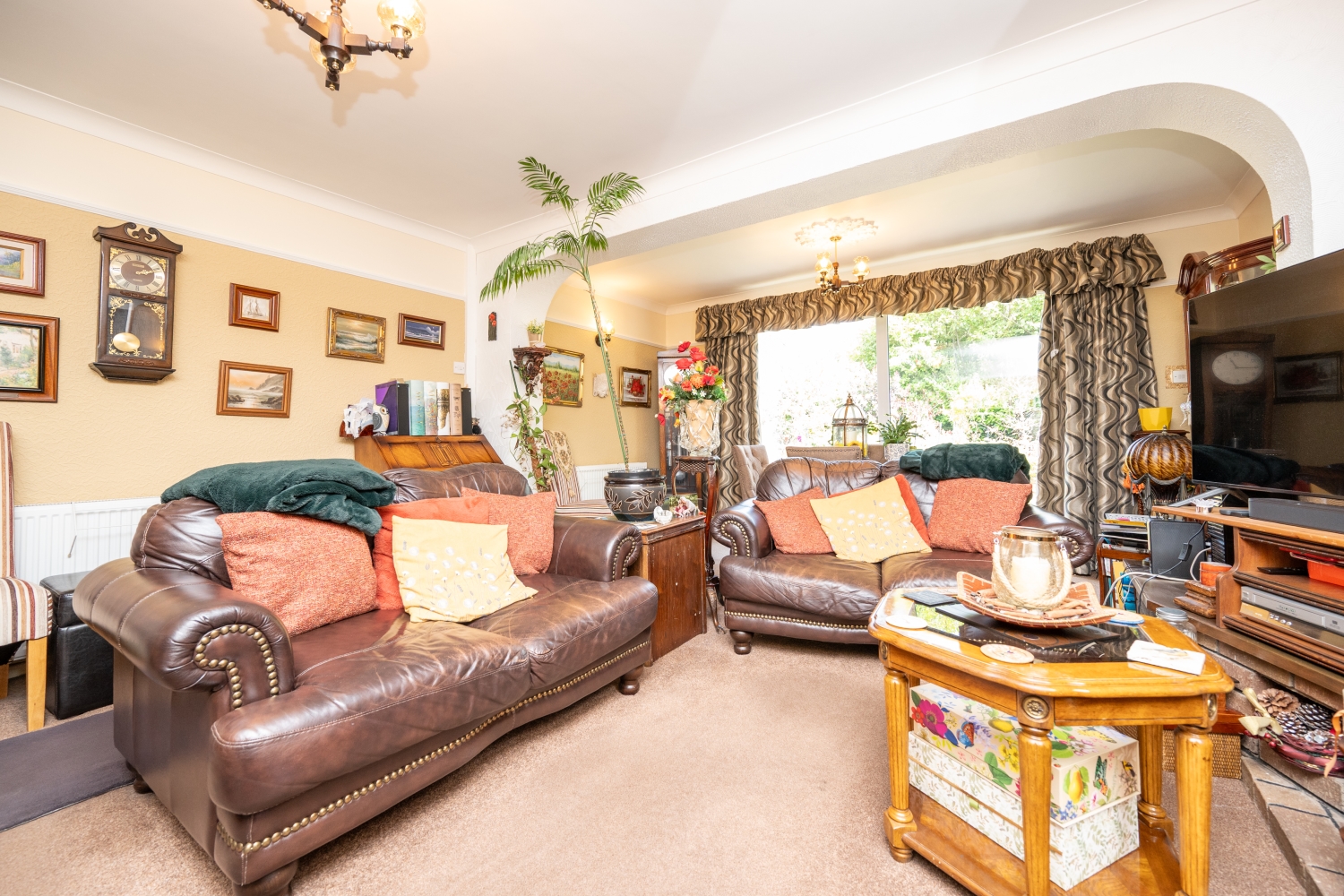 Mayhurst Close, TIPTON, DY4 0TS