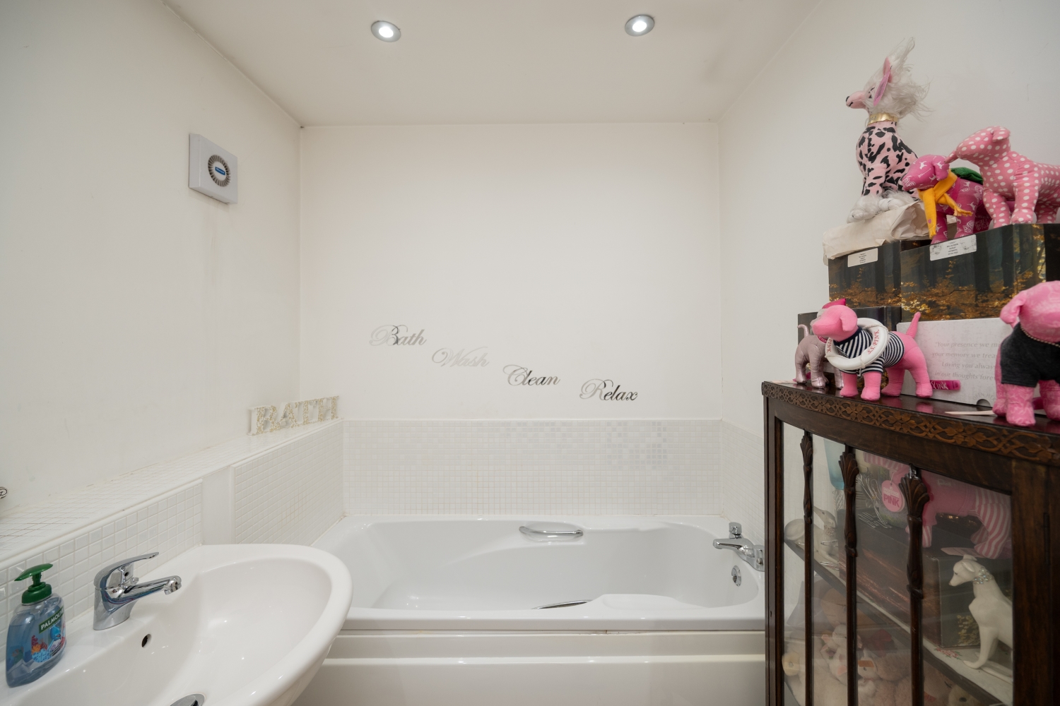 Middle Meadow, TIPTON, DY4