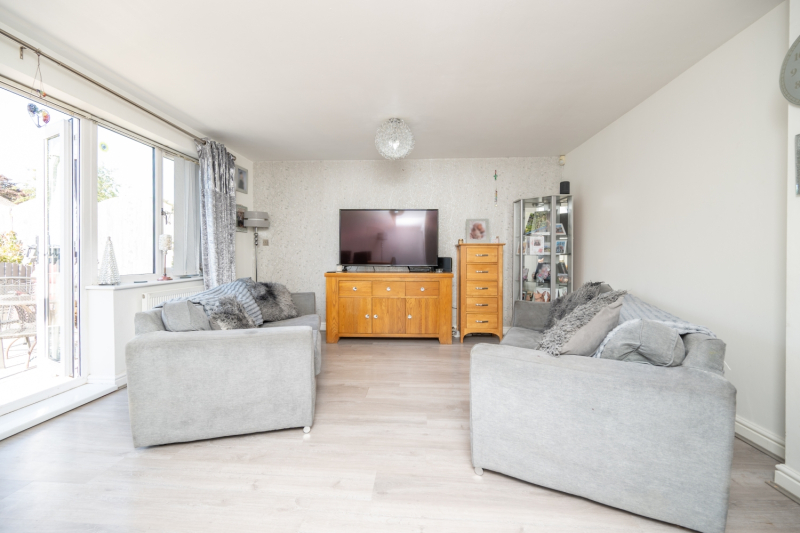 Myrtle Terrace, Tipton, DY4