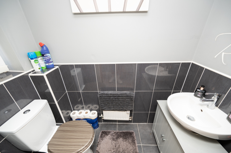 Myrtle Terrace, Tipton, DY4