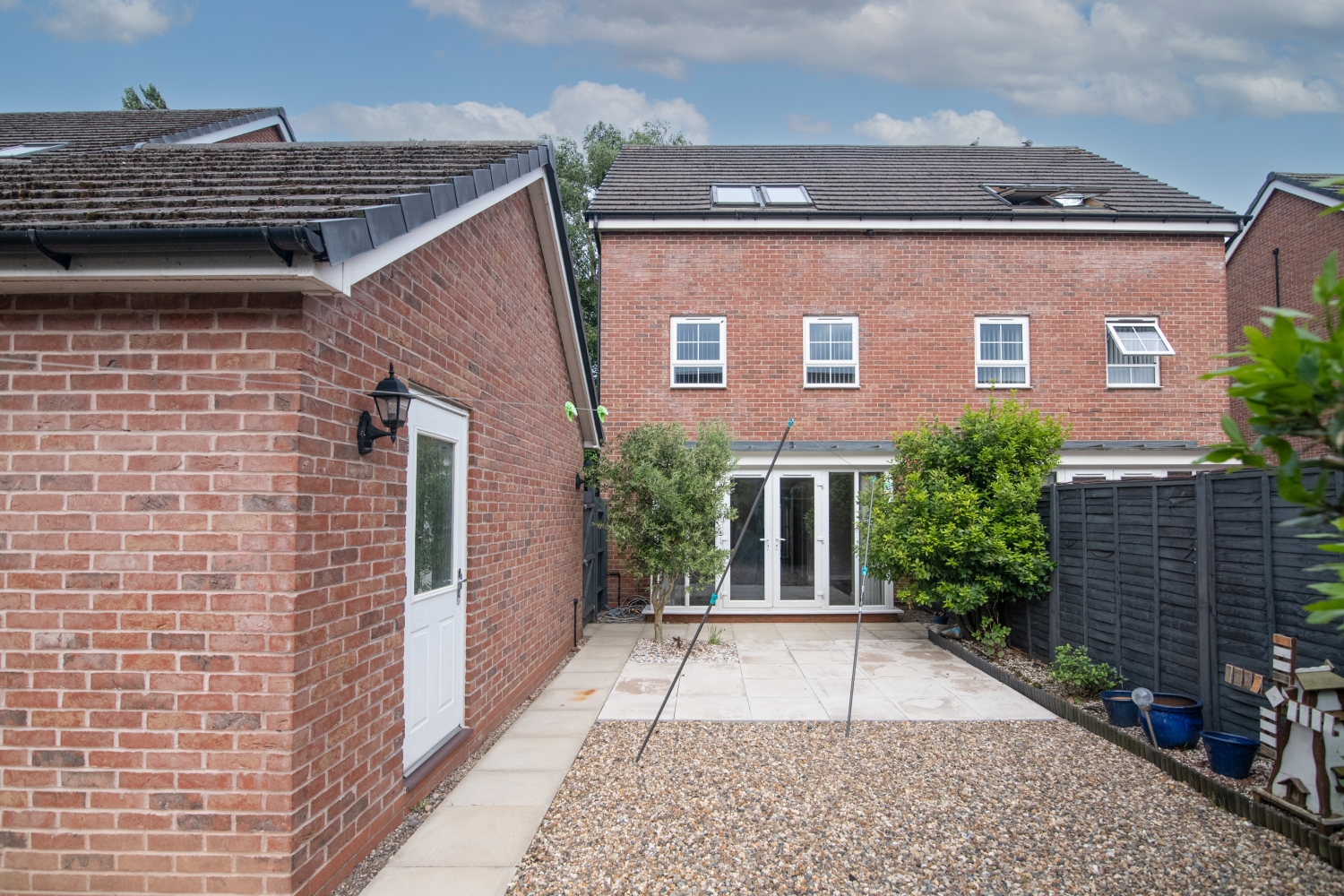 Parkers Way, TIPTON, DY4 9EL