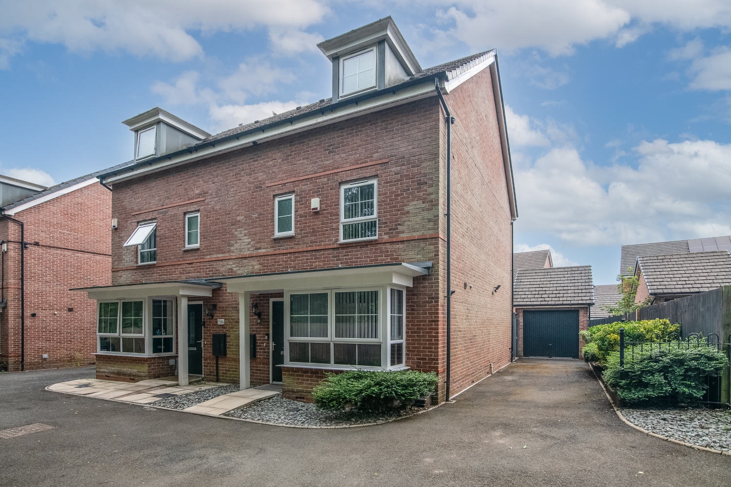Parkers Way, TIPTON, DY4 9EL