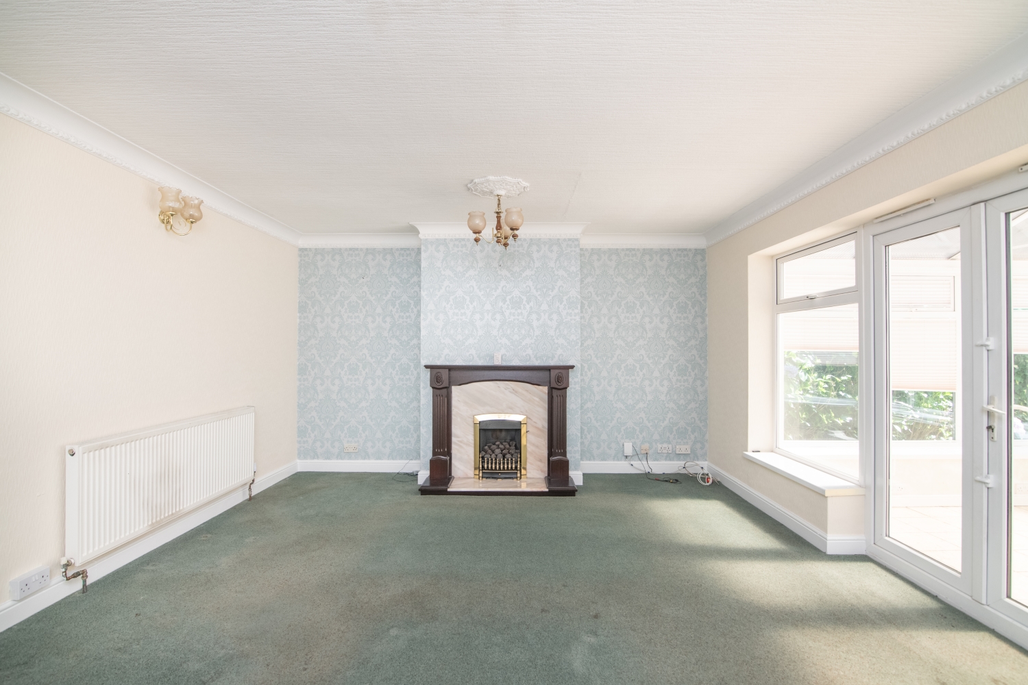 Queens Road, TIPTON, DY4 8ND
