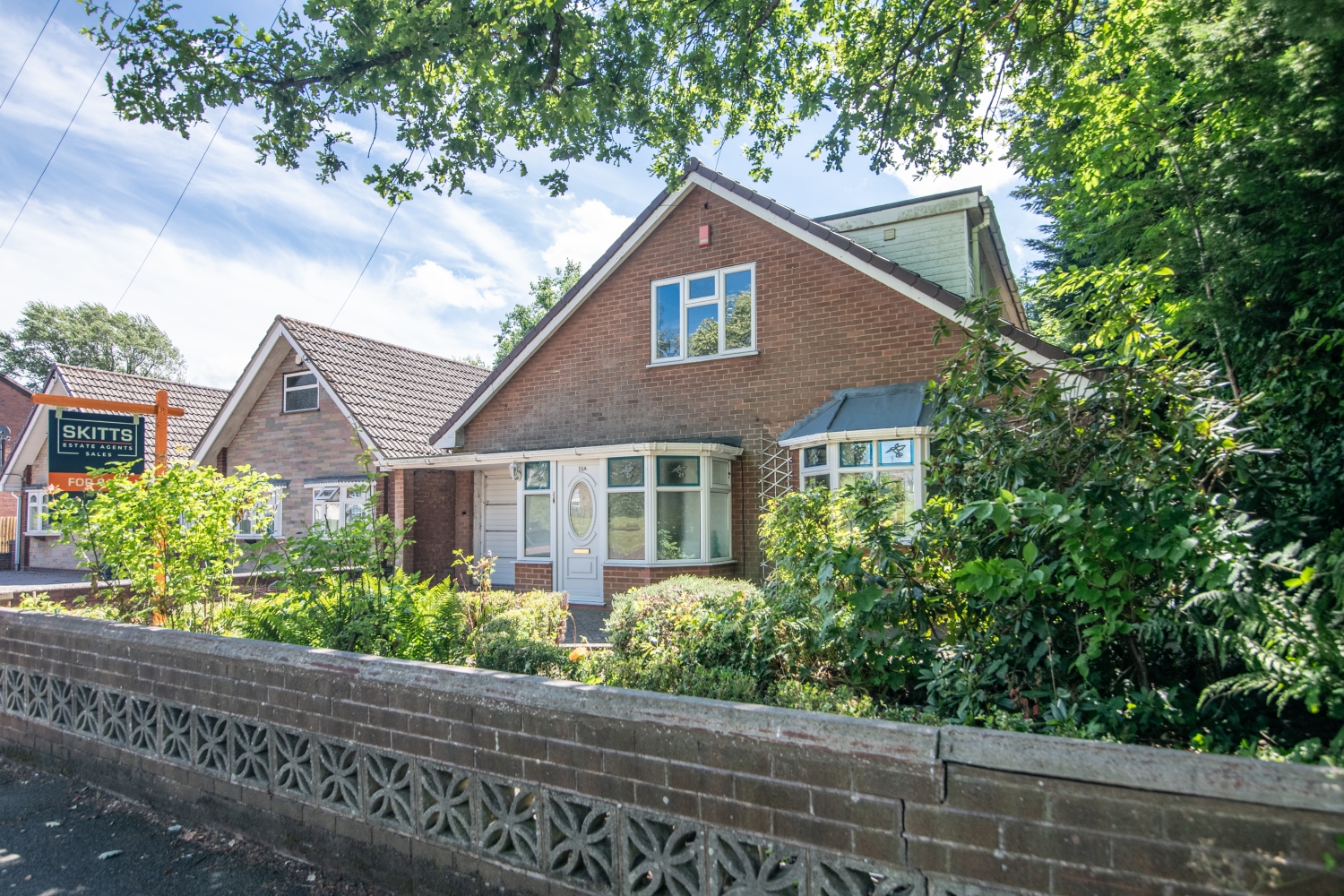 Queens Road, TIPTON, DY4 8ND