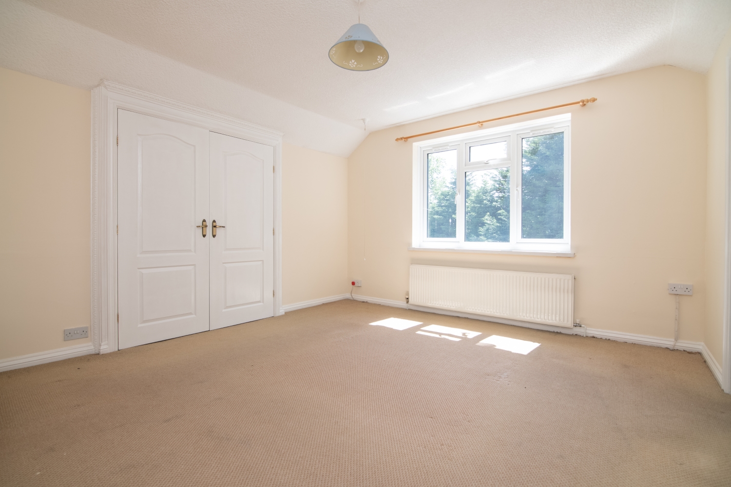 Queens Road, TIPTON, DY4 8ND