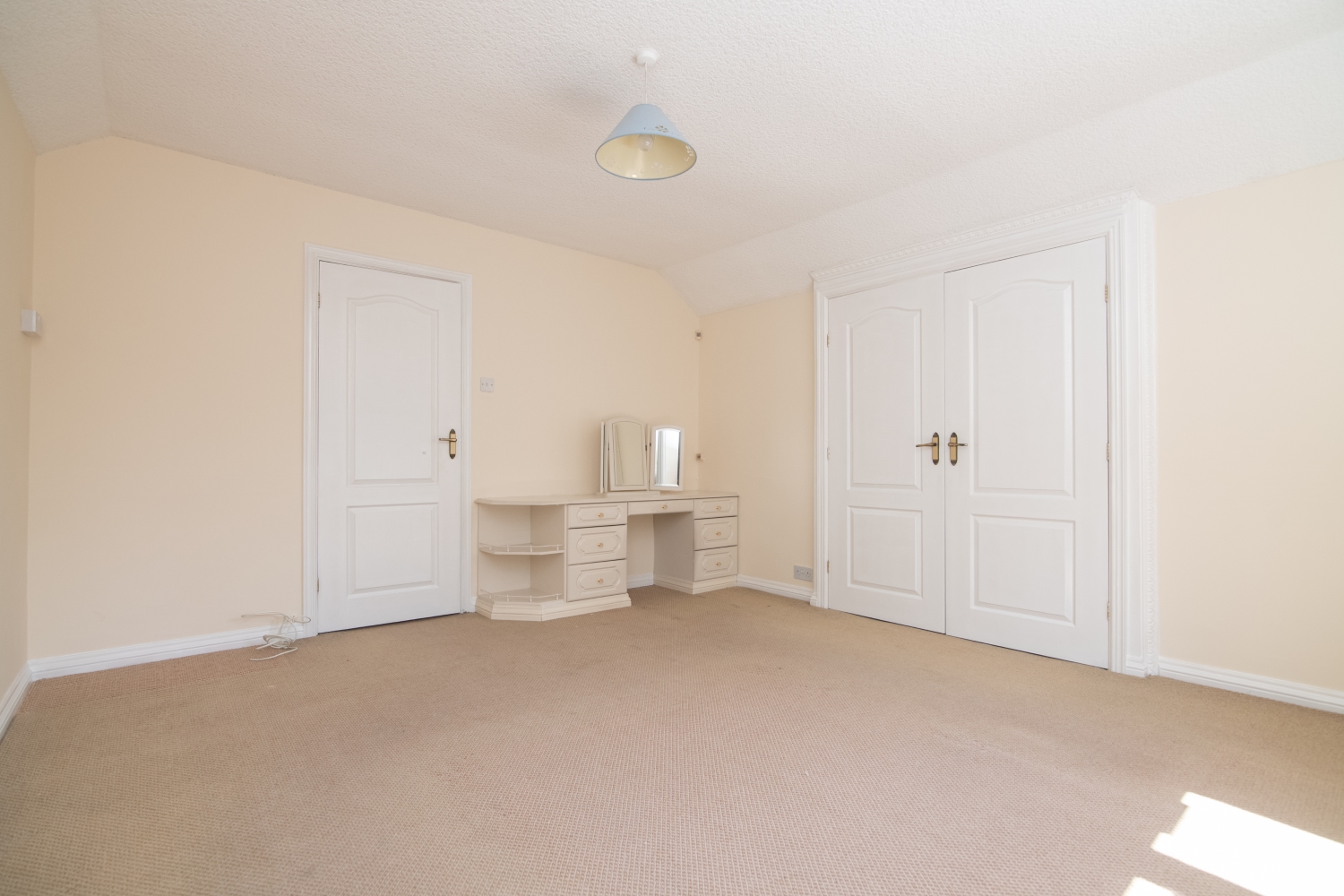 Queens Road, TIPTON, DY4 8ND