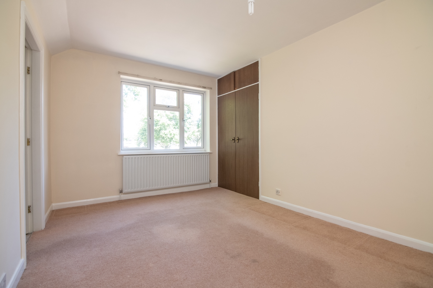 Queens Road, TIPTON, DY4 8ND
