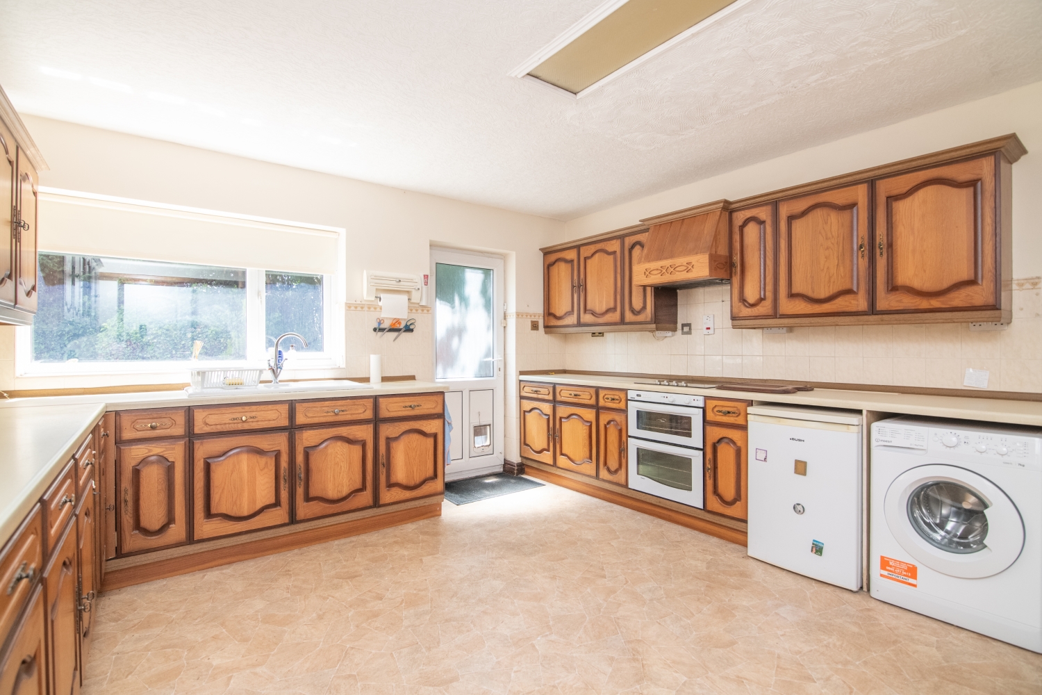 Queens Road, TIPTON, DY4 8ND