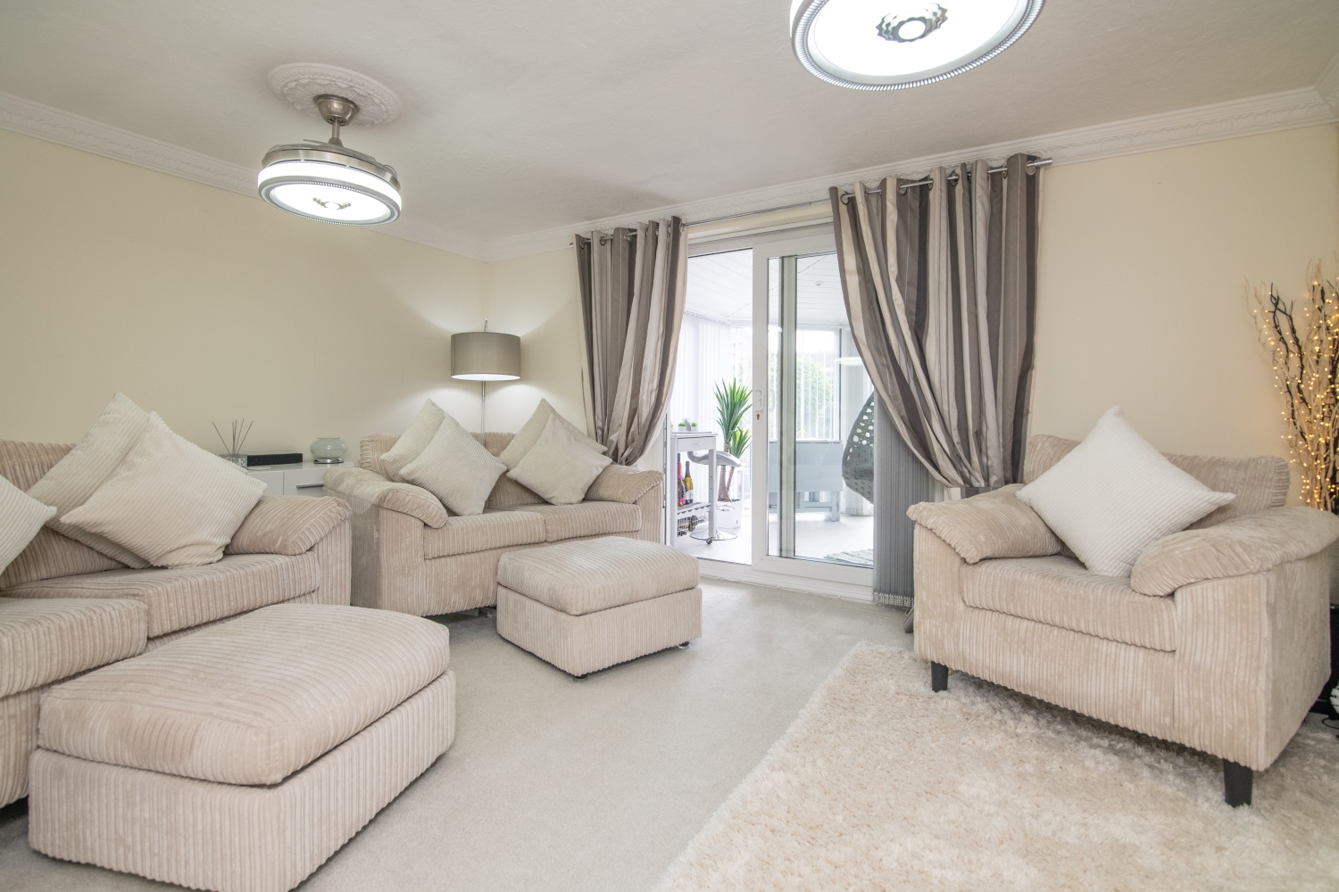 St. Helens Avenue, TIPTON, DY4 7LN