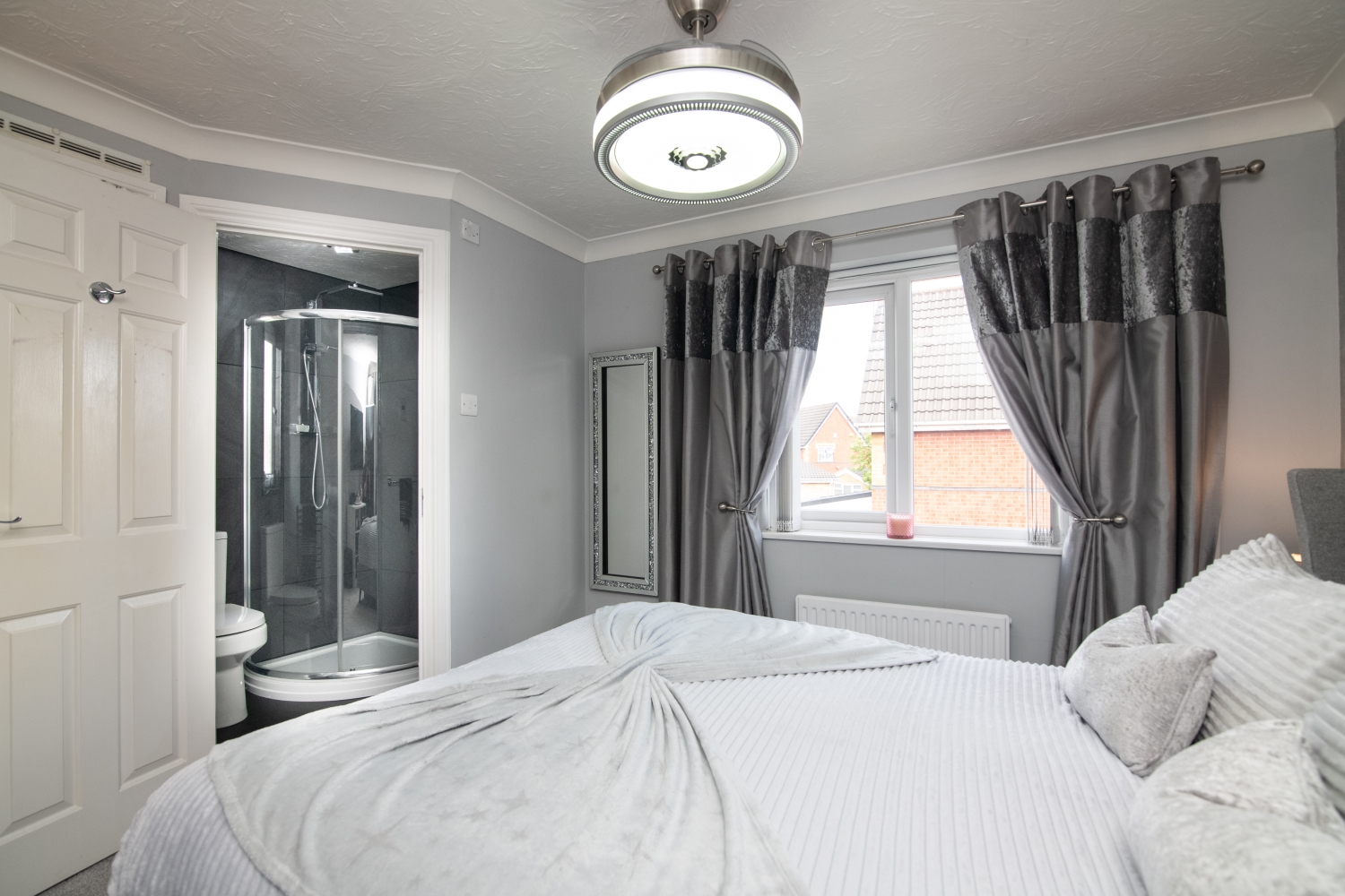 St. Helens Avenue, TIPTON, DY4 7LN
