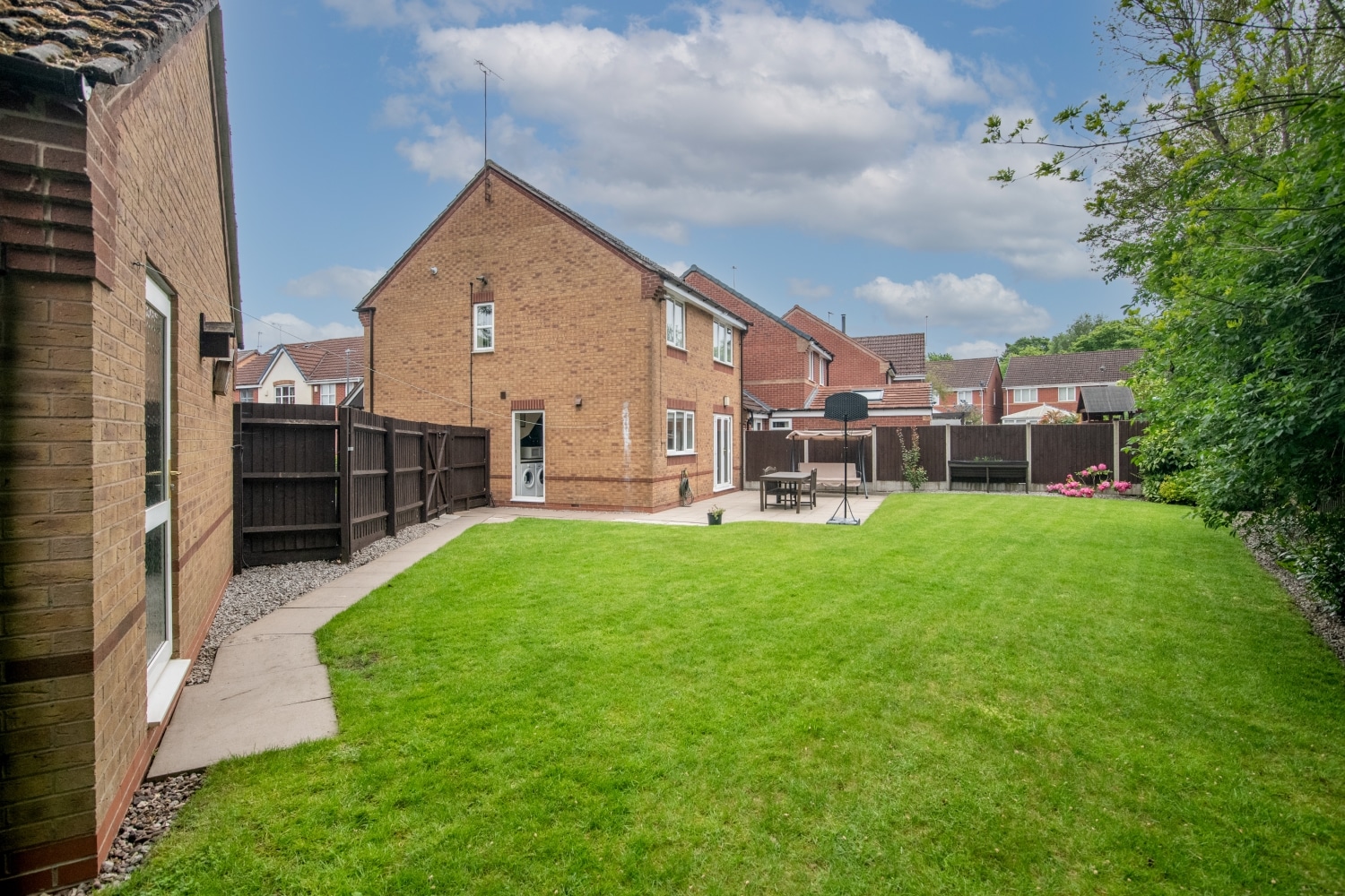 Teal Grove, Wednesbury
