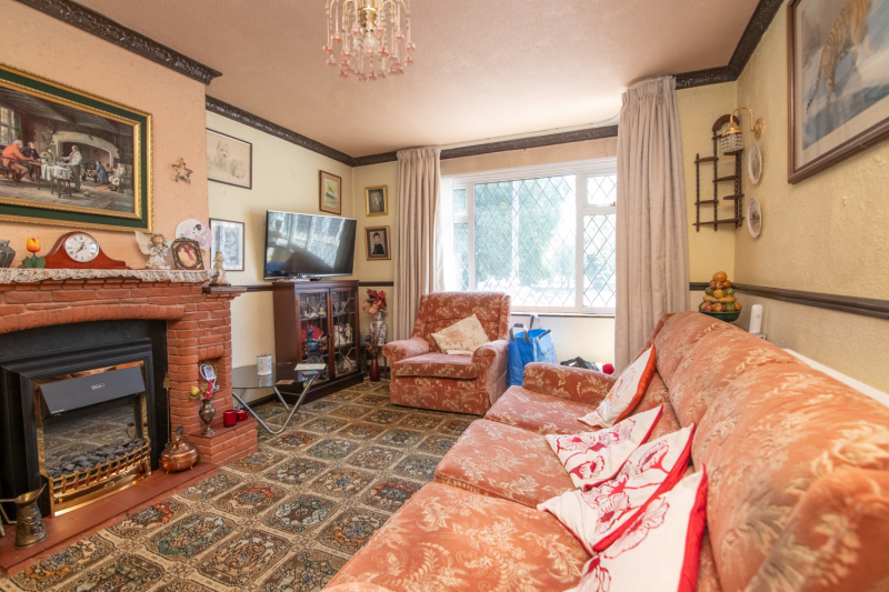 Victoria Road, TIPTON, DY4 8SN