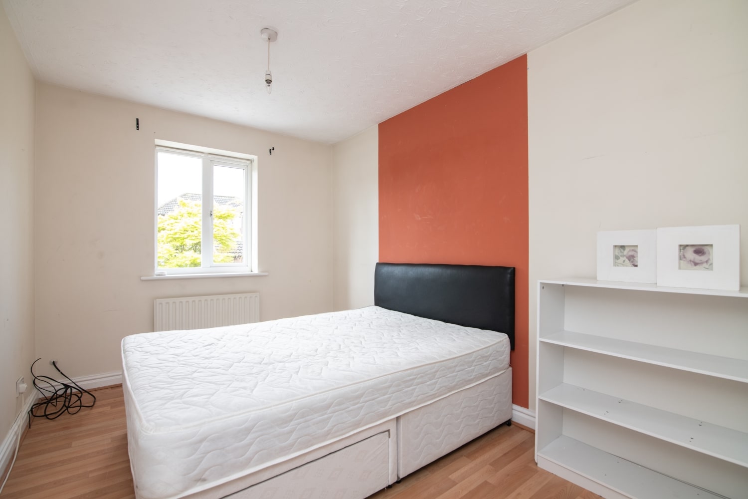 Woodman Close, Wednesbury, WS10 9UA