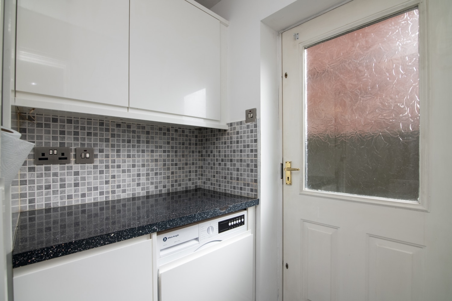 Woodman Close, Wednesbury, WS10 9UA