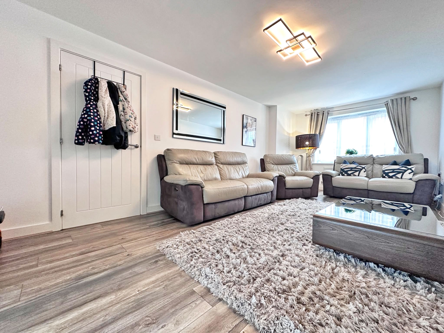 Laura Roberts Close, WEST BROMWICH, B70 0FJ