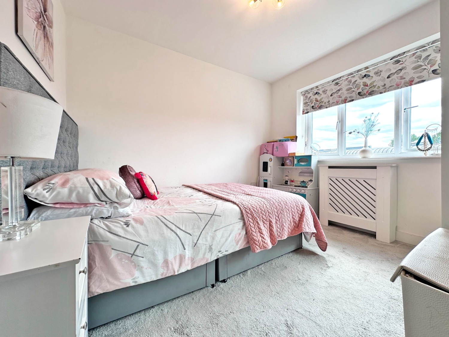 Laura Roberts Close, WEST BROMWICH, B70 0FJ